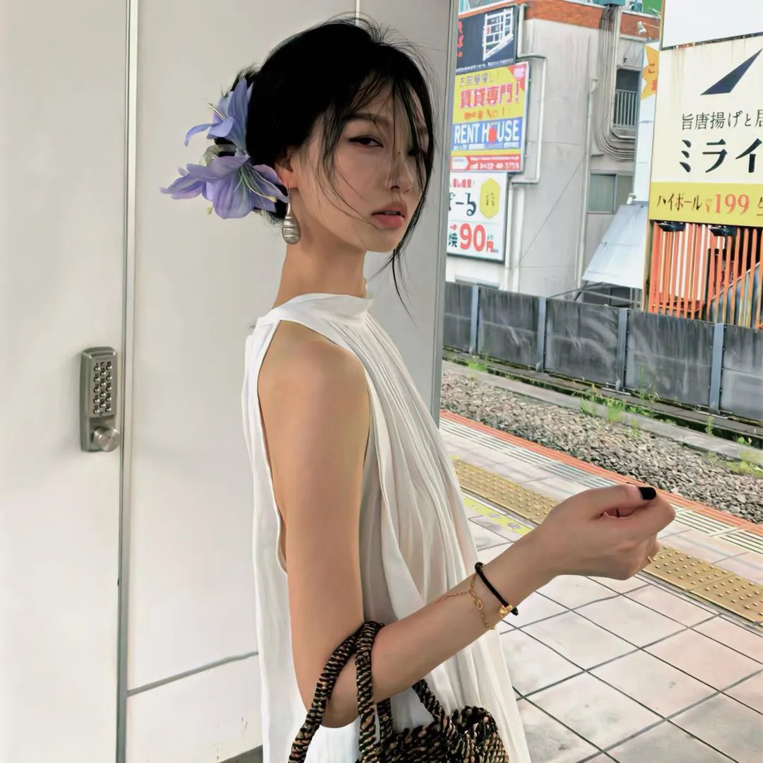 抓住她们